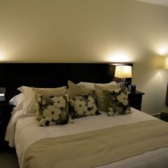 New Brookfields Hotel in Freetown, Sierra Leone from 139$, photos, reviews - zenhotels.com guestroom