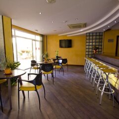 Vista De Rey Hotel гостиничный бар