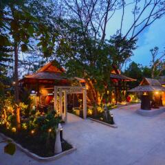 Отель Ananta Thai Pool Villas Resort Phuket вид на фасад фото 2