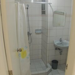 Отель Baguio Vacation Apartments Филиппины, Багуйо - отзывы, цены и фото номеров - забронировать отель Baguio Vacation Apartments онлайн ванная фото 2