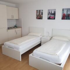 Апартаменты Apartments Jahnstraße комната для гостей фото 2