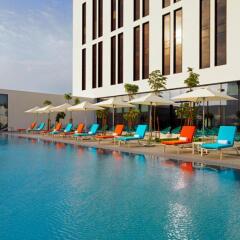 Отель Aloft Me'aisam, Dubai бассейн фото 3