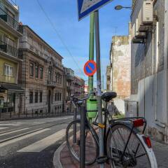 Sant Jordi Hostel Lisbon спортивное сооружение