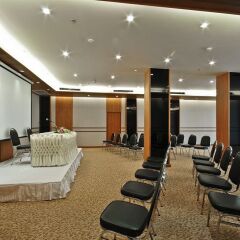 Отель The Ashlee Plaza Patong Hotel & Spa Таиланд, Карон-Бич - 1 отзыв об отеле, цены и фото номеров - забронировать отель The Ashlee Plaza Patong Hotel & Spa онлайн помещение для мероприятий