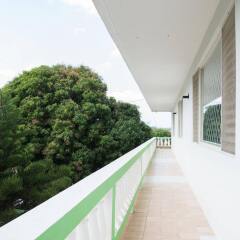 Отель Villa Donna Inn балкон