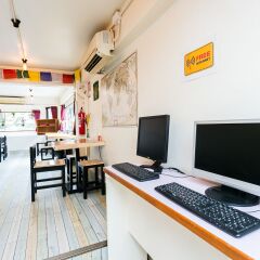 AlphaBed Hostel Bangkok интерьер отеля