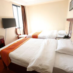 Dongzhi Hotel комната для гостей фото 5