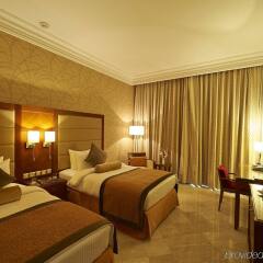 Отель Crowne Plaza Jordan Dead Sea Resort & Spa Иордания, Сваймех - отзывы, цены и фото номеров - забронировать отель Crowne Plaza Jordan Dead Sea Resort & Spa онлайн комната для гостей фото 5