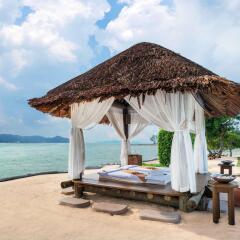 Отель The Naka Island, A Luxury Collection Resort and Spa, Phuket фитнесс-зал