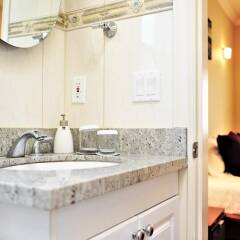 Отель Vancouver West Private House Second Floor Канада, Ванкувер - отзывы, цены и фото номеров - забронировать отель Vancouver West Private House Second Floor онлайн ванная