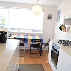 Апартаменты 2 Bedroom Apartment With Terrace in West Kensington в номере