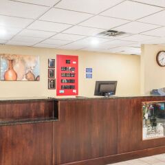 Отель Days Inn Colchester/Burlington интерьер отеля фото 2