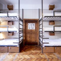 Sir Tobys Hostel Прага детские мероприятия фото 2