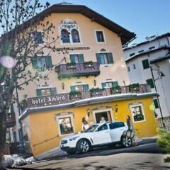 Ambra Cortina Luxury & Fashion Boutique Hotel парковка
