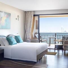 Отель Anantara The Palm Dubai Resort 5* Стандартный номер с различными типами кроватей