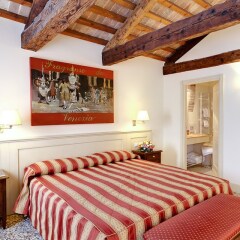 Hotel Bella Venezia сейф в номере