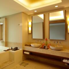 Отель ShaSa Resort & Residences, Koh Samui Таиланд, Самуи - отзывы, цены и фото номеров - забронировать отель ShaSa Resort & Residences, Koh Samui онлайн ванная