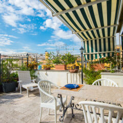 Апартаменты Opera Luxury Terrace Apartment с домашними животными