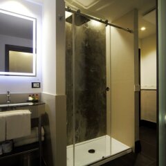 Отель Mood Suites Tritone Италия, Рим - отзывы, цены и фото номеров - забронировать отель Mood Suites Tritone онлайн ванная фото 2
