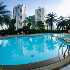 Апартаменты Rembrandt Towers Serviced Apartments Бангкок бассейн фото 3