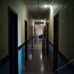 Xinhua Hostel интерьер отеля
