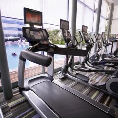 Отель Fraser Suites Singapore фитнесс-зал