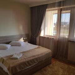 Отель Cross Apartments and Tours Армения, Ереван - отзывы, цены и фото номеров - забронировать отель Cross Apartments and Tours онлайн комната для гостей фото 3