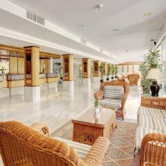 Отель Grupotel Molins интерьер отеля