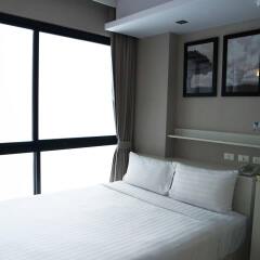 Отель Serenotel Pattaya Beach Front комната для гостей фото 4