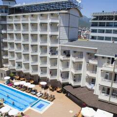 Grand Atilla Hotel пляж