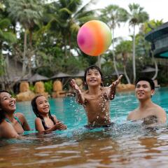 Отель Movenpick Resort & Spa Karon Beach Phuket спортивное сооружение