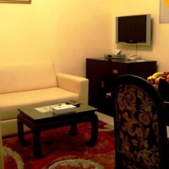 Al Muraqabat Plaza Hotel Apartments. комната для гостей фото 5