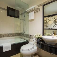 Отель Golden Lotus Hotel Вьетнам, Ханой - отзывы, цены и фото номеров - забронировать отель Golden Lotus Hotel онлайн ванная фото 2