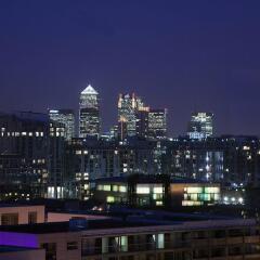 Отель DoubleTree by Hilton London - Greenwich городской автобус
