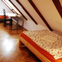 Апартаменты Generous Attic Apartment Прага детские мероприятия