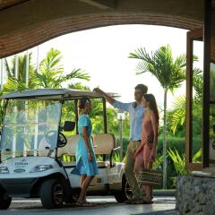 Отель Hilton Moorea Lagoon Resort and Spa городской автобус