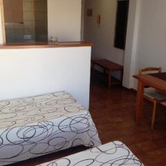 Отель Apartaments AR Costa Brava Испания, Льорет-де-Мар - отзывы, цены и фото номеров - забронировать отель Apartaments AR Costa Brava онлайн комната для гостей фото 2
