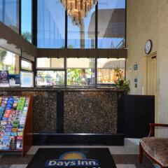 Отель Days Inn Airport Center LAX интерьер отеля фото 2