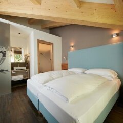 Hotel Valacia Долина Валь-ди-Фасса сейф в номере