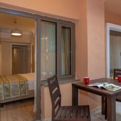 Отель Feri Suites балкон