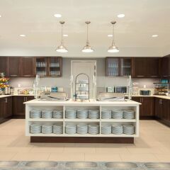 Отель Homewood Suites by Hilton Frederick питание