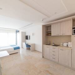 Отель Ramla Bay Resort в номере
