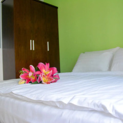 Hotel La Villa сейф в номере