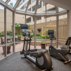Отель Courtyard Arlington Rosslyn фитнесс-зал фото 4