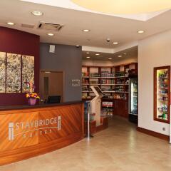Гостиница Staybridge Suites St. Petersburg в Санкт-Петербурге - забронировать гостиницу Staybridge Suites St. Petersburg, цены и фото номеров Санкт-Петербург интерьер отеля фото 2