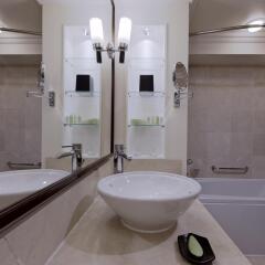 Отель The Westin Resort Guam 4* Стандартный номер с различными типами кроватей фото 8