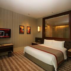 Resorts World Sentosa - Equarius Hotel сейф в номере
