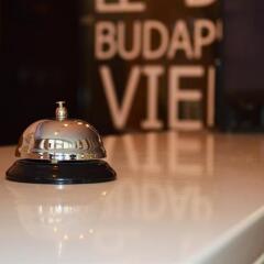Select City Center Hotel Тирана в номере фото 2