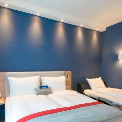 Отель Holiday Inn Express Munich City West комната для гостей фото 5