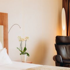 Отель UHOTEL Словения, Любляна - 7 отзывов об отеле, цены и фото номеров - забронировать отель UHOTEL онлайн удобства в номере фото 2